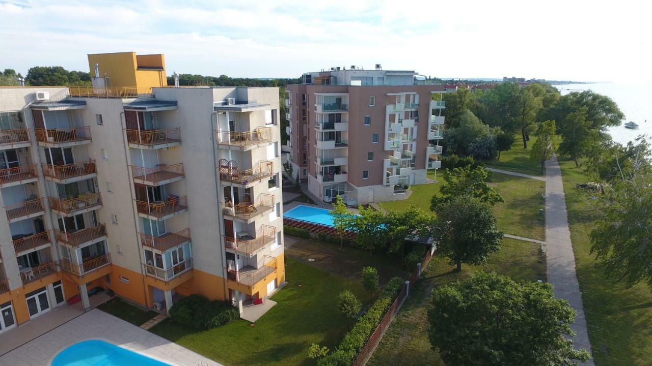 Viktoria Apartmanok Siofok Ngoại thất bức ảnh